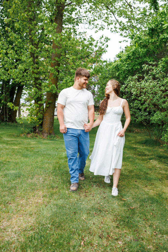 Mindi Jennings Photography wedding photographer at Pleasant Pastures Events in Central MN featuring engaged couples and outdoor wedding venue