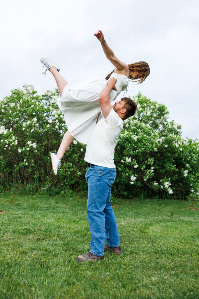 Mindi Jennings Photography wedding photographer at Pleasant Pastures Events in Central MN featuring engaged couples and outdoor wedding venue